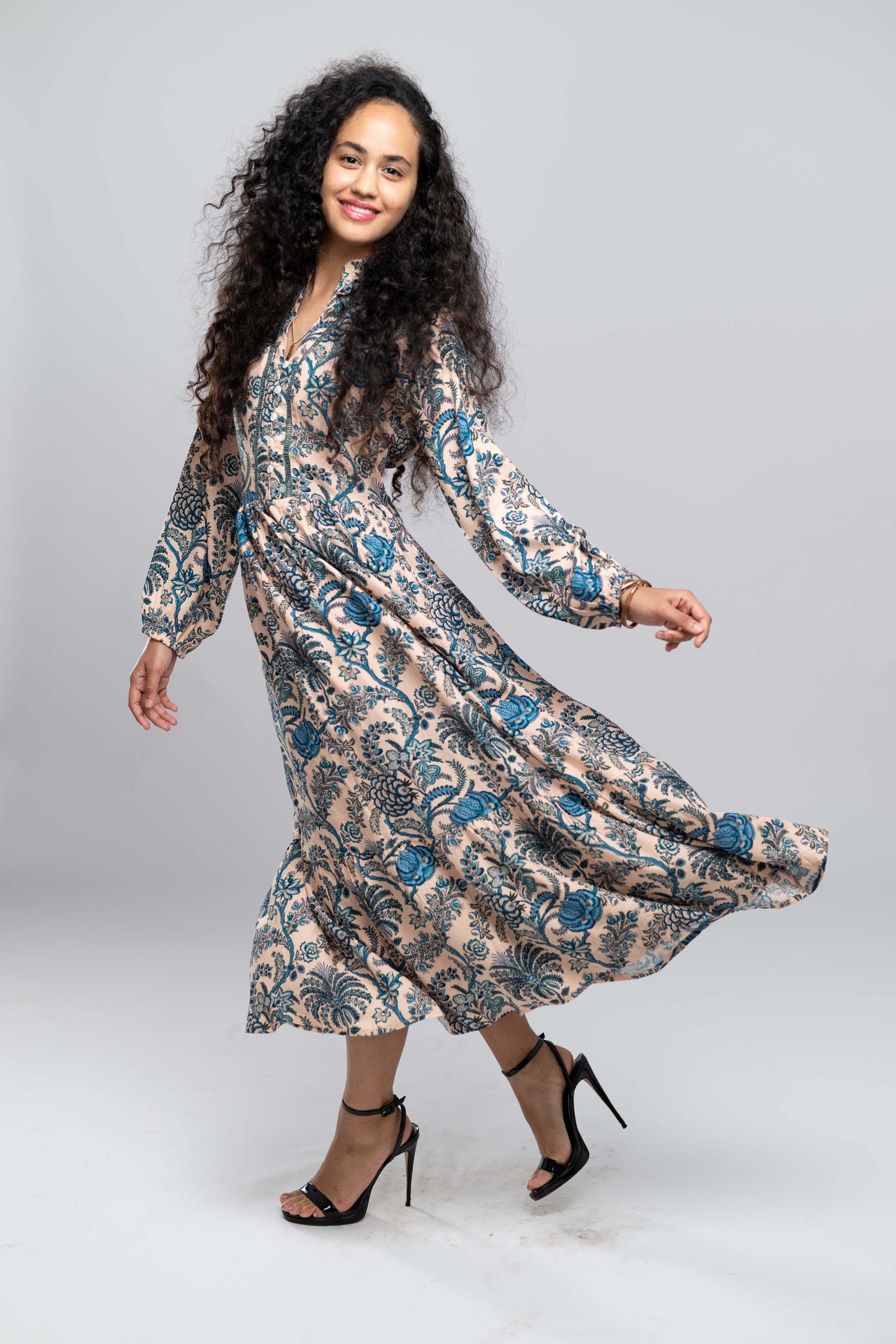 Sicnature Collection- Floral Printed Maxi Dress