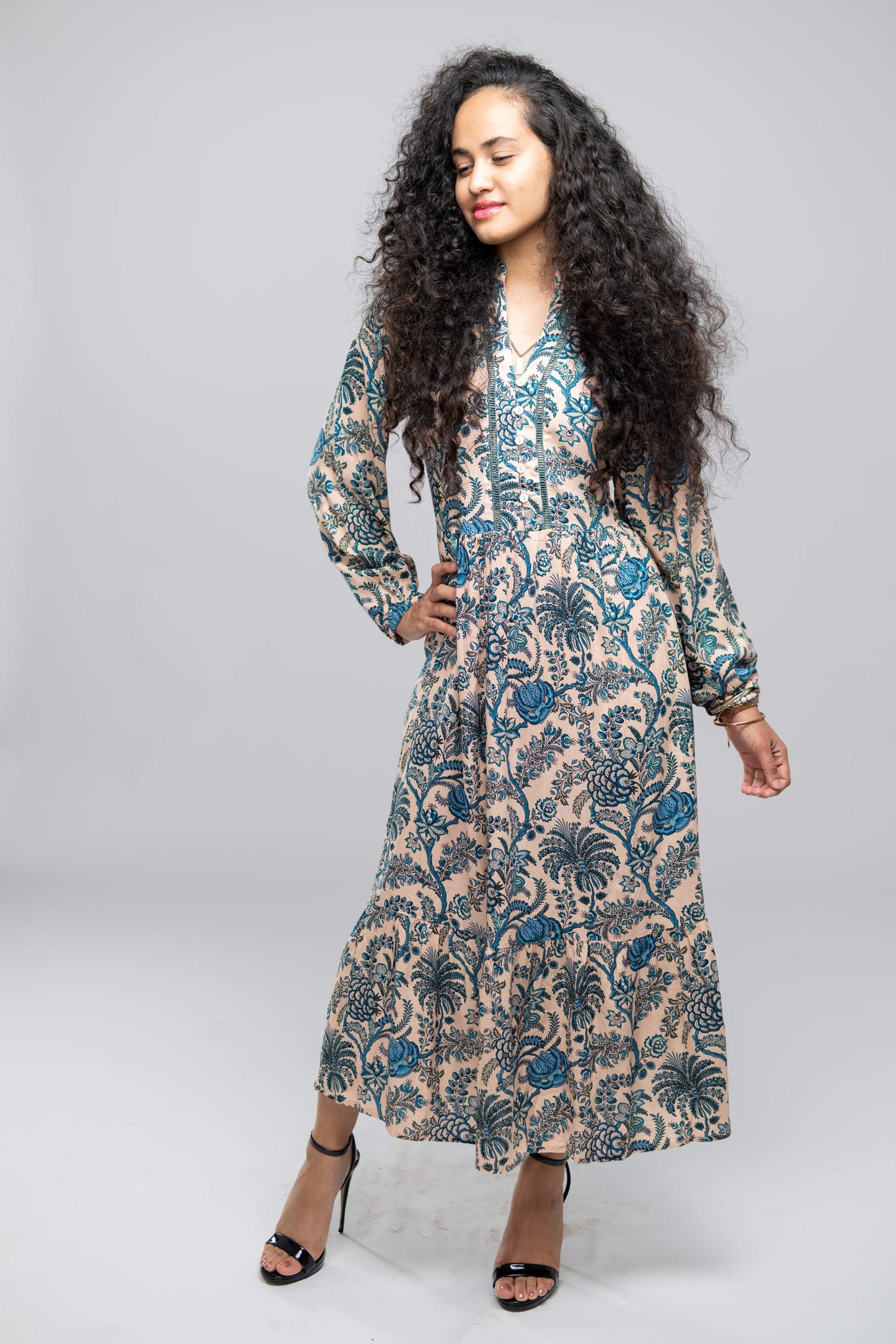 Sicnature Collection- Floral Printed Maxi Dress
