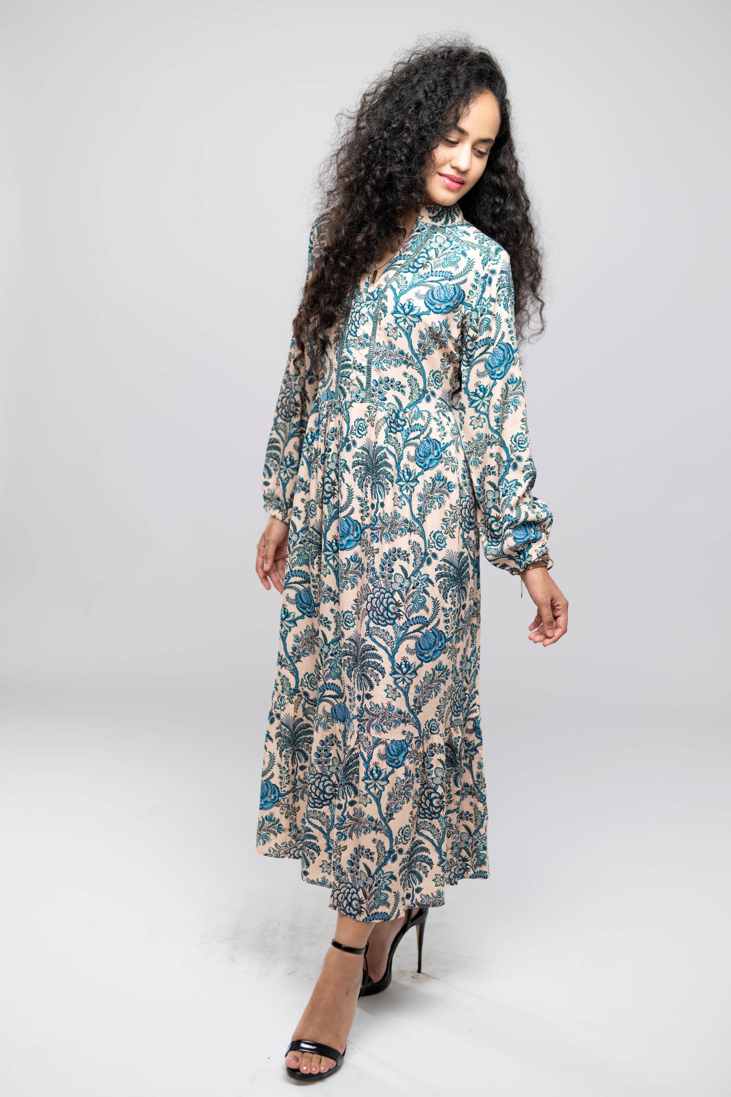 Sicnature Collection- Floral Printed Maxi Dress